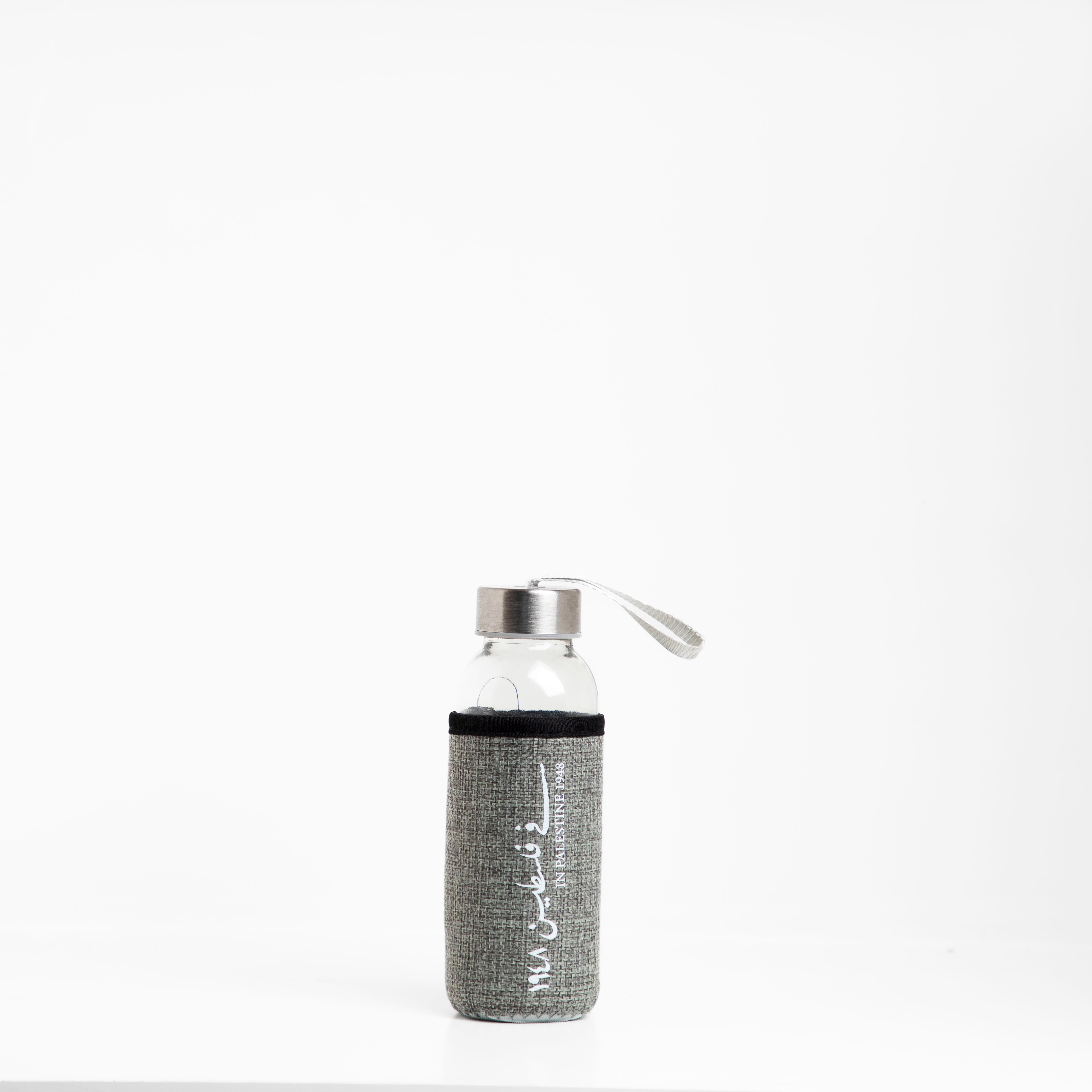Farha 1948 | Premium Water Bottle with Sleeve Farha 1948 | Premium Water Bottle with Sleeve