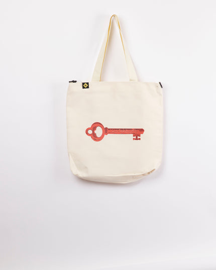 Farha Key | Off White Totebag Hanged