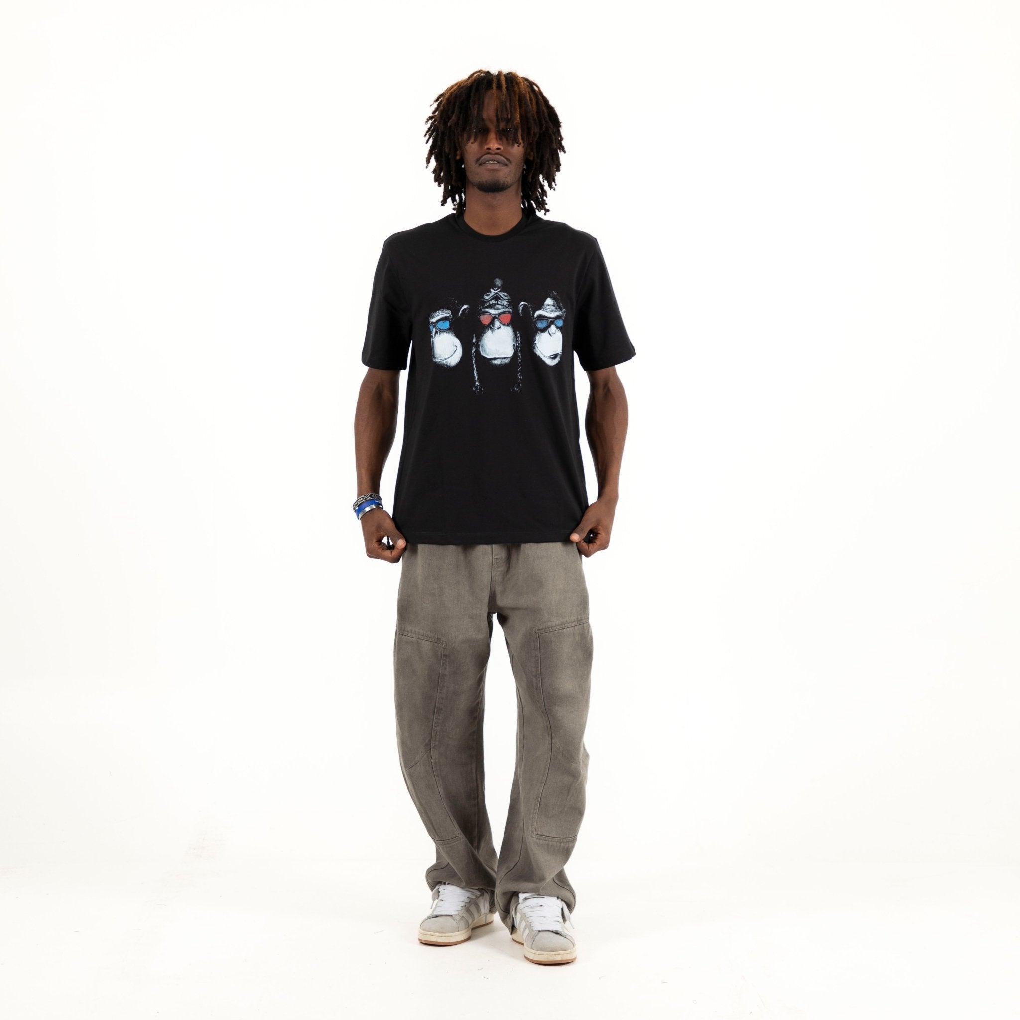 Gyrdeen OO Hares | Premium SuperBasic Ghraphic T-Shirt Gyrdeen OO Hares | Premium SuperBasic Ghraphic T-Shirt