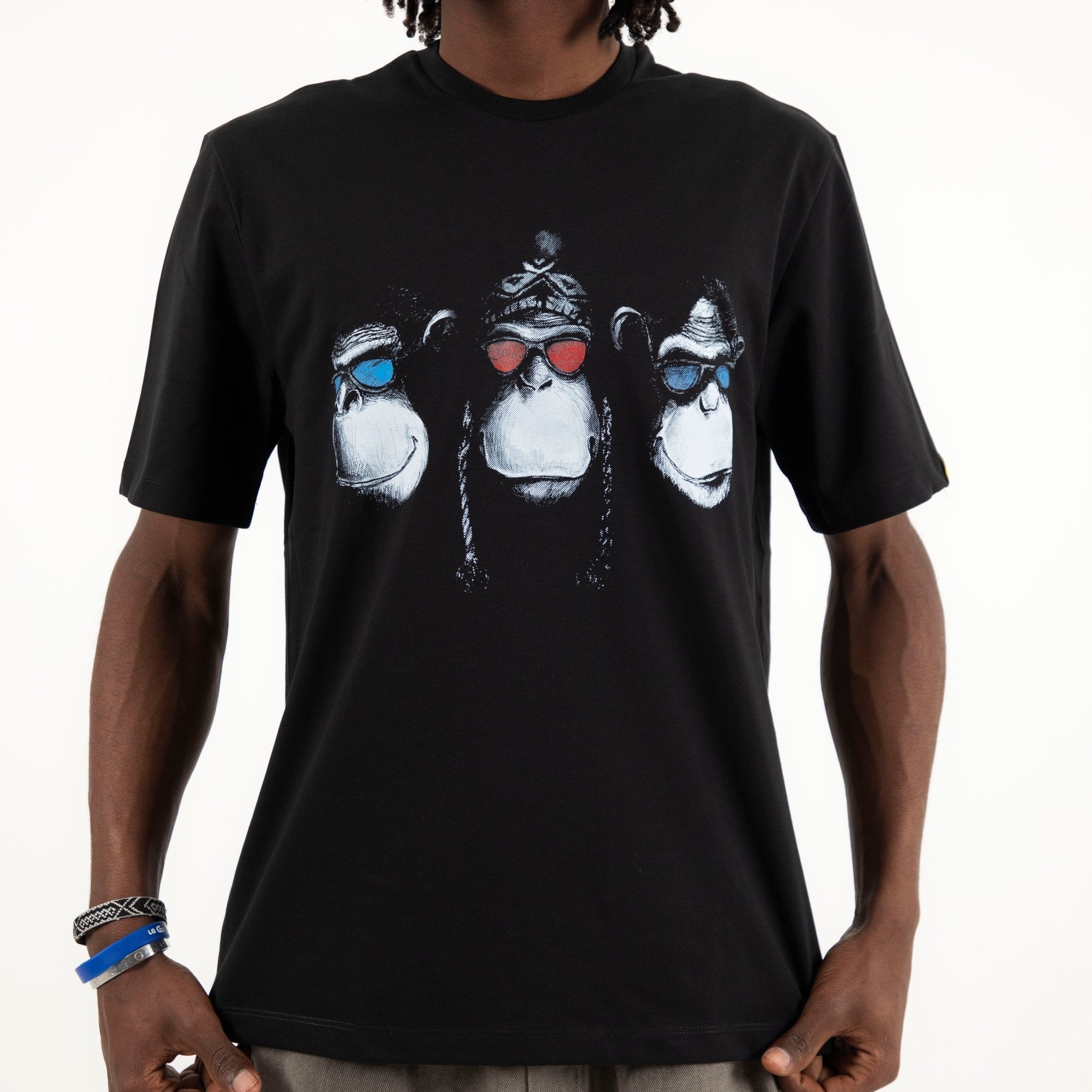 Gyrdeen OO Hares | Premium SuperBasic Ghraphic T-Shirt Gyrdeen OO Hares | Premium SuperBasic Ghraphic T-Shirt