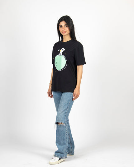 Moon Guest | Basic Cut T-shirt - Graphic T-Shirt - Unisex - Jobedu Jordan