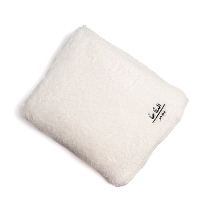 Off White | El Dafa 3afa Blankets - Accessories - Blankets - Jobedu Jordan