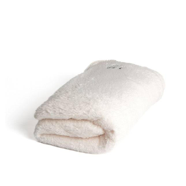 Off White | El Dafa 3afa Blankets - Accessories - Blankets - Jobedu Jordan